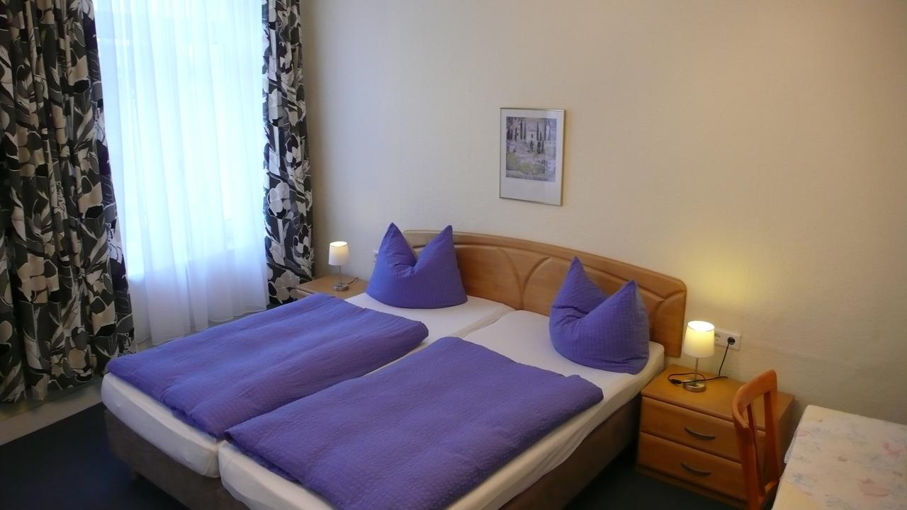 Storyhotel Bergischer Hof Koenigswinter Room photo